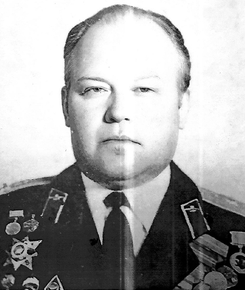Панов