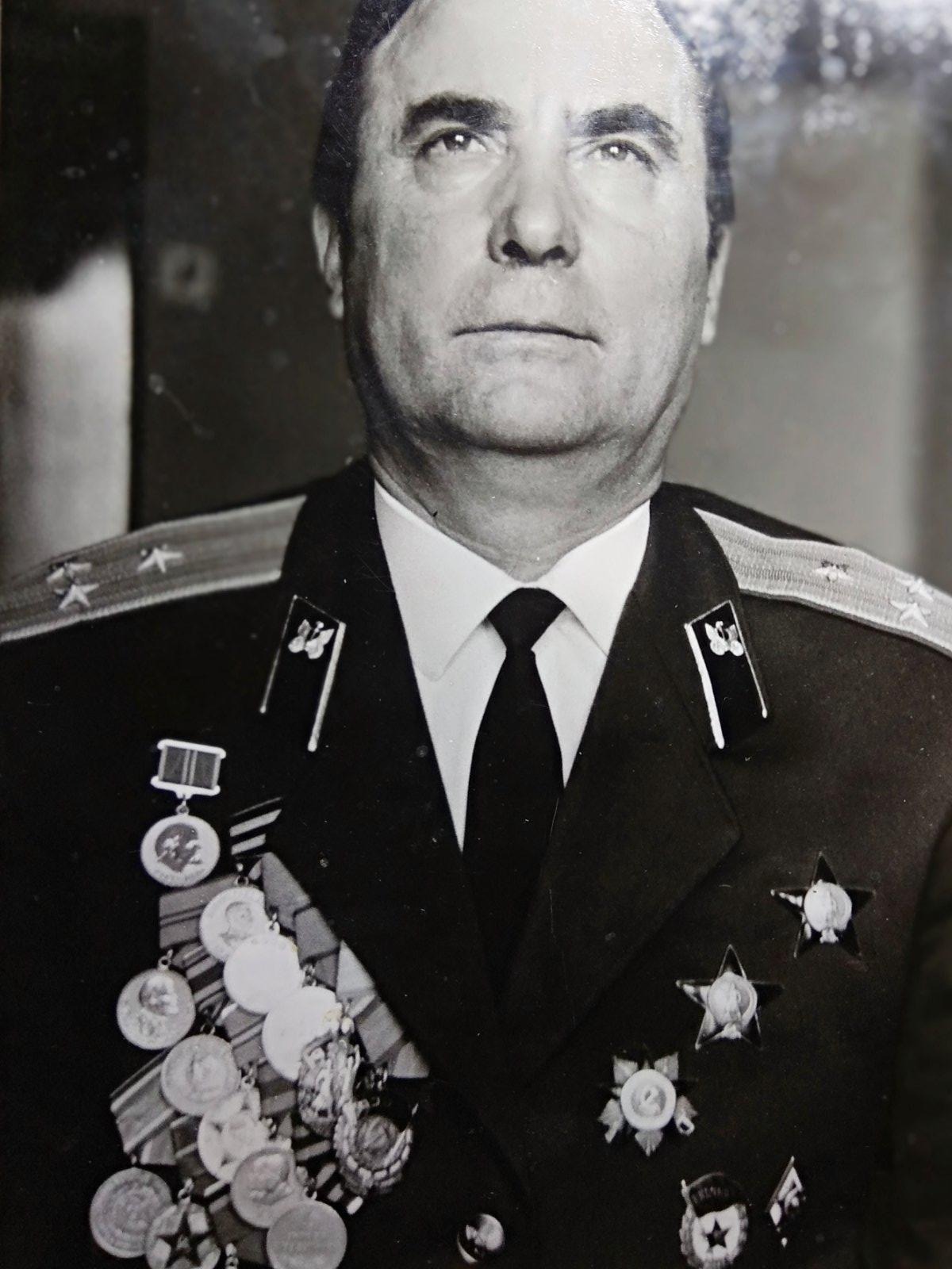 Титов
